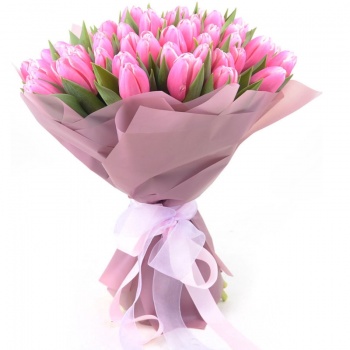 Букет из 51 розового тюльпана "Нежное прикосновение"