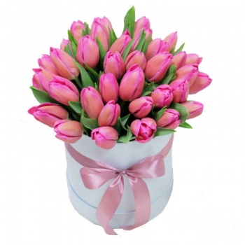 Тюльпаны в коробке "Розовое настроение"
